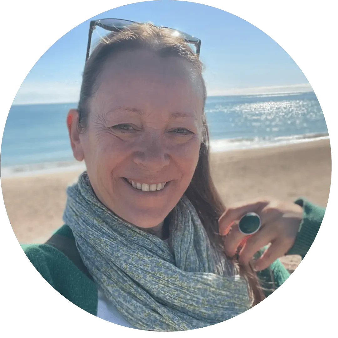 Karen Mallinson yoga and social media