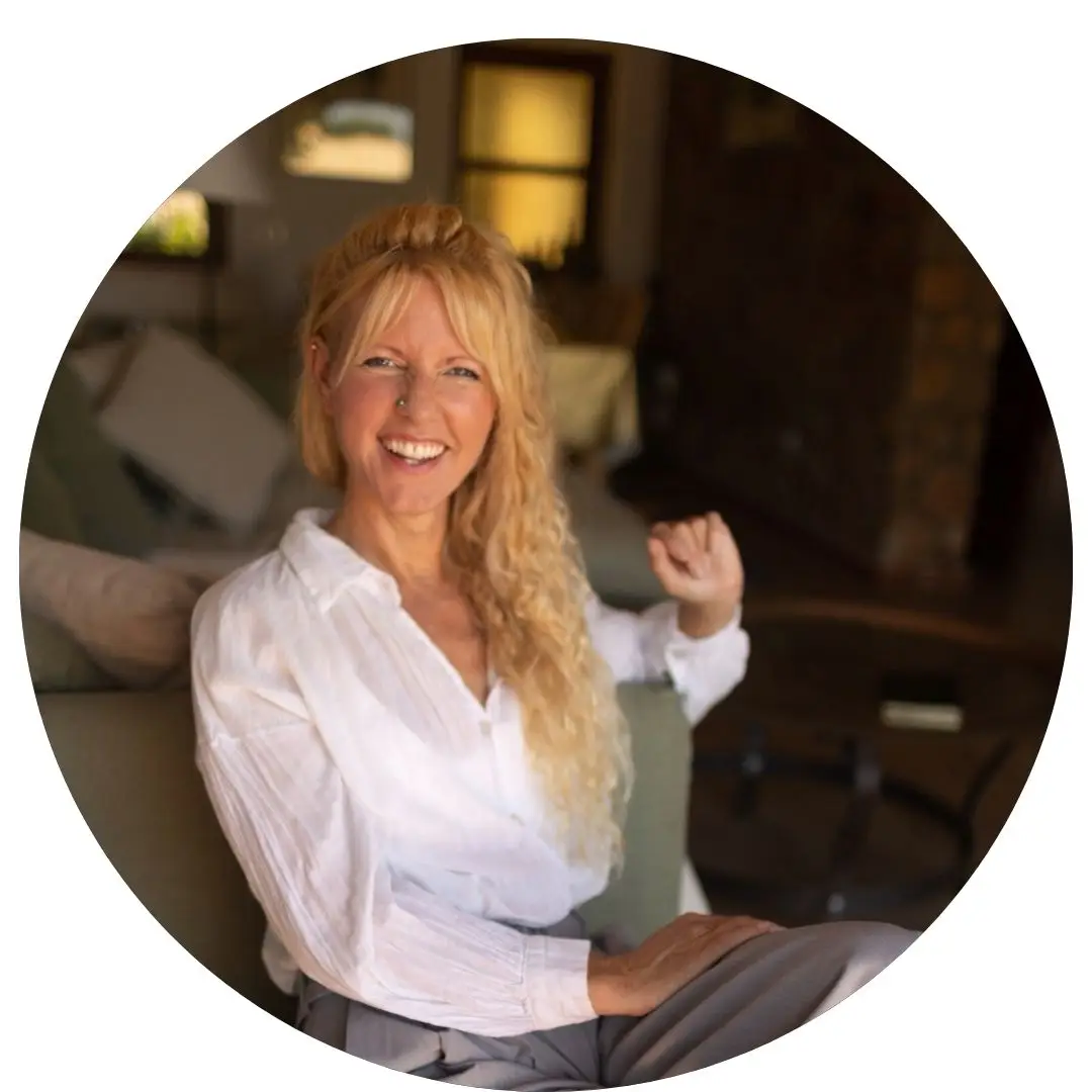 Rachael Burns Business Coach, Spiritual Mentor and Certified Well-Being Coach.